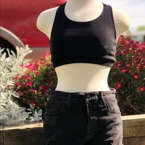 Black sports bra